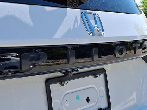 Used 2024 Honda Pilot Touring image 37