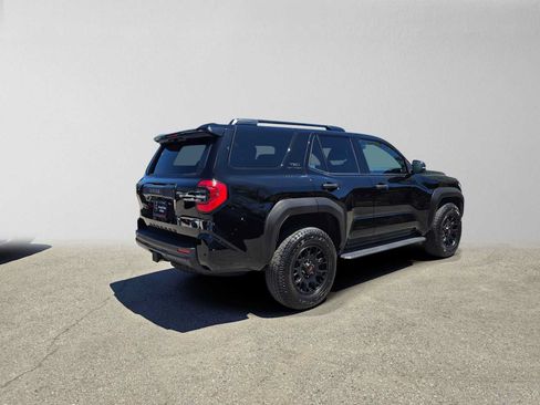 Used 2026 Toyota 4Runner TRD Off-Road Premium AWD/4WD image 3