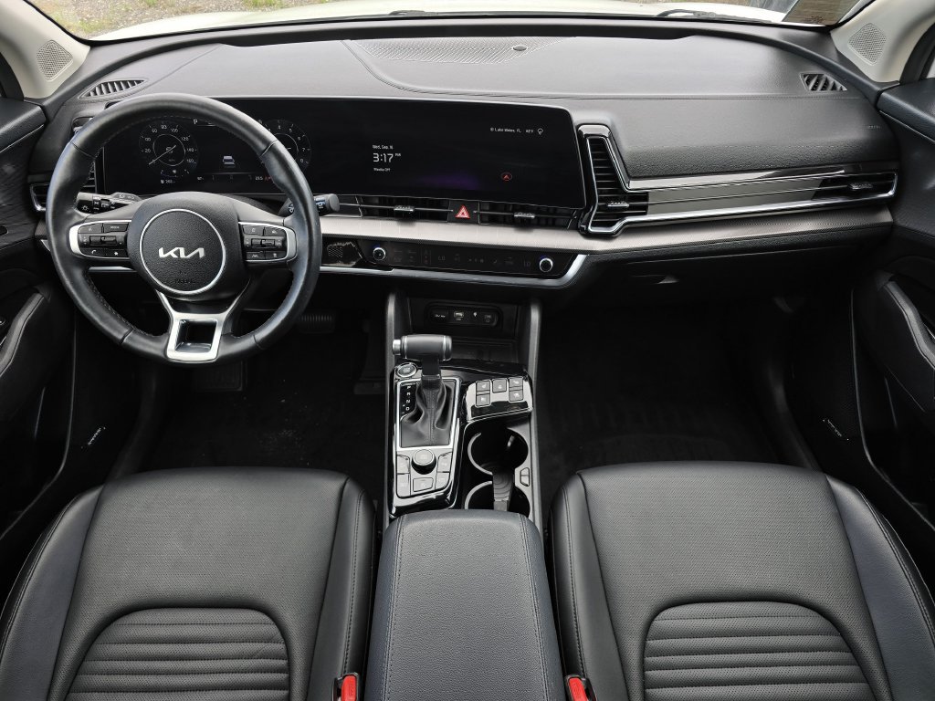 Used 2025 Kia Sportage SX FWD image 20