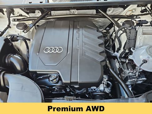 Used 2023 Audi Q5 2.0T Premium w/ Convenience Package AWD/4WD image 13