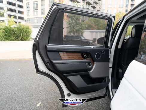 Used 2018 Land Rover Range Rover Long Wheelbase Supercharged image 41