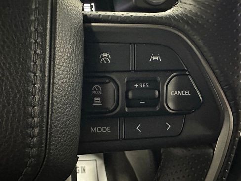 Used 2025 Toyota 4Runner SR5 image 21