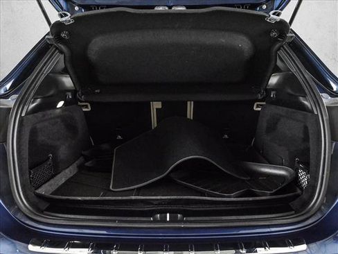 Used 2022 Mercedes-Benz GLA 250 4MATIC image 6