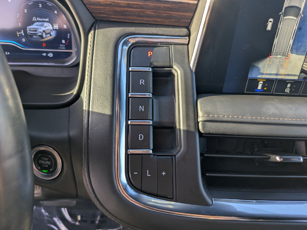Used 2024 Chevrolet Tahoe High Country AWD/4WD image 26