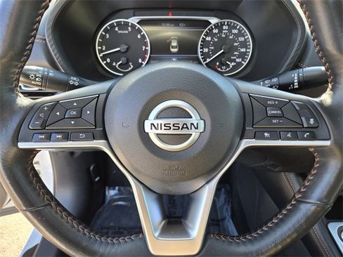 Used 2023 Nissan Sentra SR w/ SR Premium Package image 22