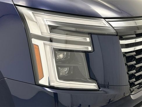 New 2025 Nissan Armada Platinum Reserve image 26