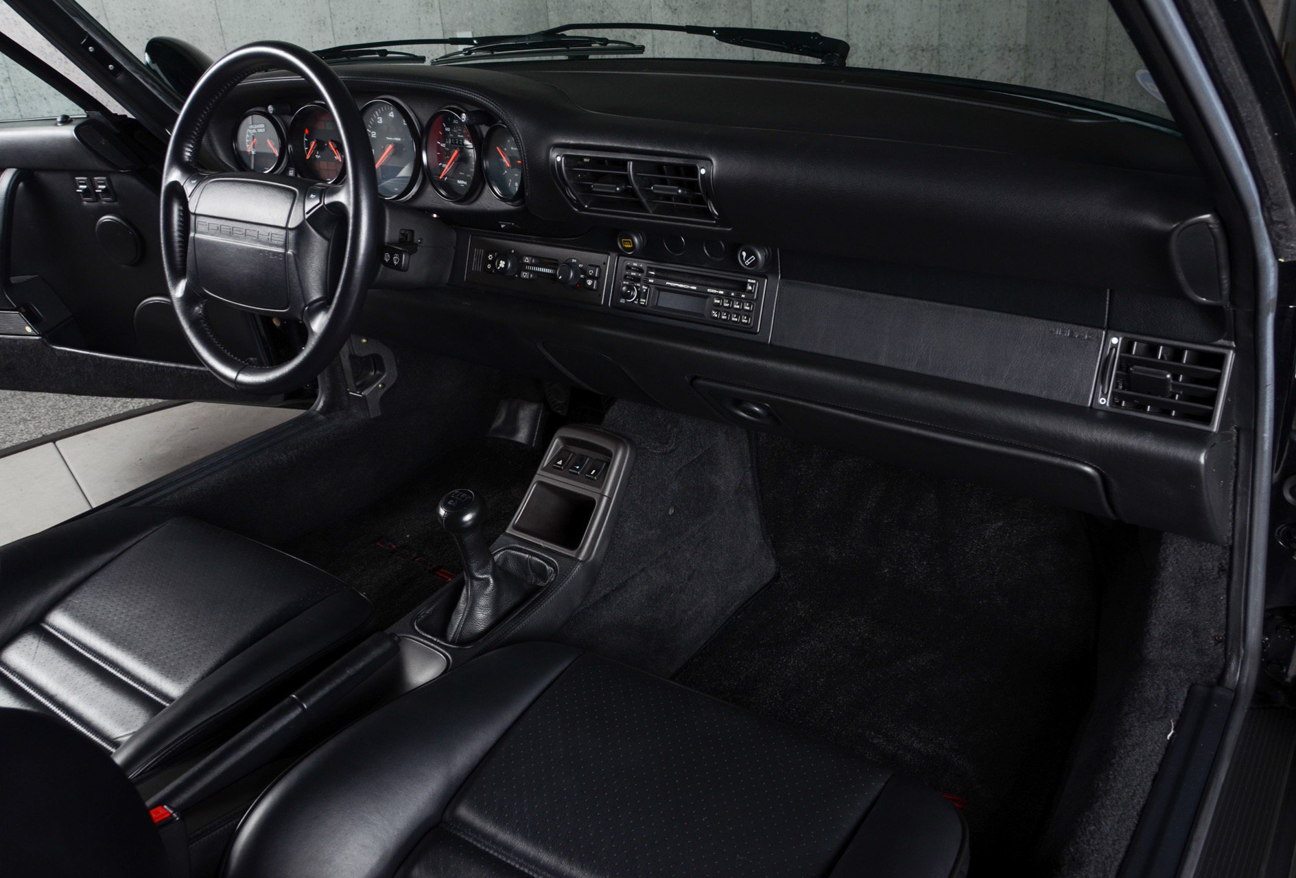 Used 1994 Porsche 911 Turbo RWD image 13
