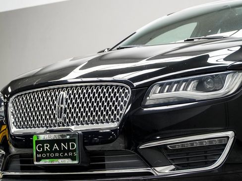 Used 2017 Lincoln MKZ Premiere image 2