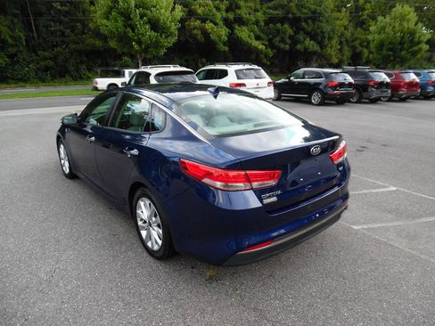 Used 2016 Kia Optima EX FWD image 3