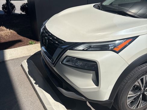 Used 2021 Nissan Rogue SV image 28