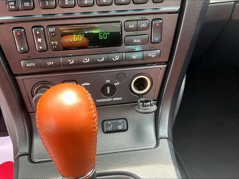 Used 2003 Ford Thunderbird RWD image 14