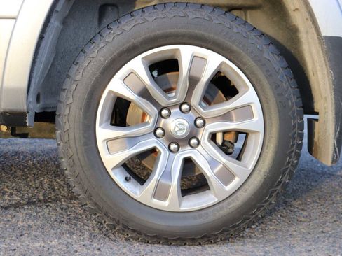 Used 2020 RAM 1500 Limited image 9