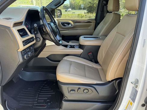 Used 2021 Chevrolet Tahoe Premier w/ Premium Package image 22