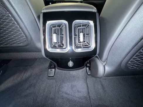 New 2025 Kia Sorento SX image 29