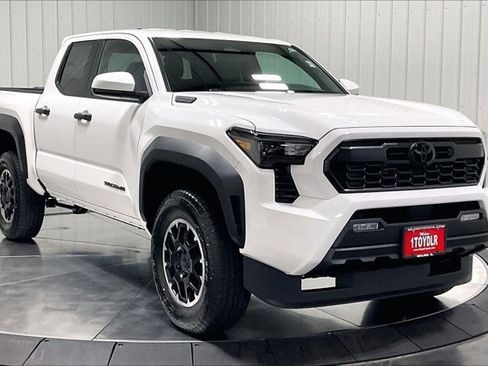 New 2026 Toyota Tacoma 4x4 Double Cab Hybrid image 2