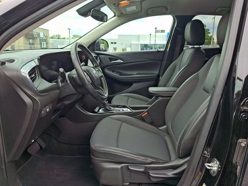 Used 2025 Buick Encore GX Preferred AWD/4WD image 13