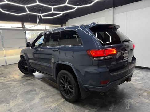 Used 2021 Jeep Grand Cherokee Limited AWD/4WD image 3