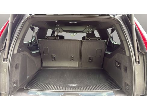 Certified 2023 Cadillac Escalade ESV Premium Luxury AWD/4WD image 20