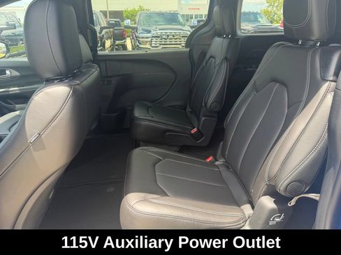 New 2027 Chrysler Pacifica Select w/ Family Tech Group FWD image 25