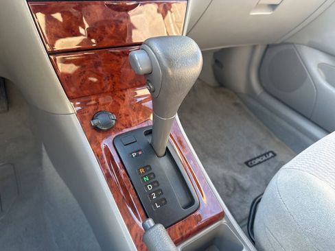 Used 2006 Toyota Corolla LE image 20