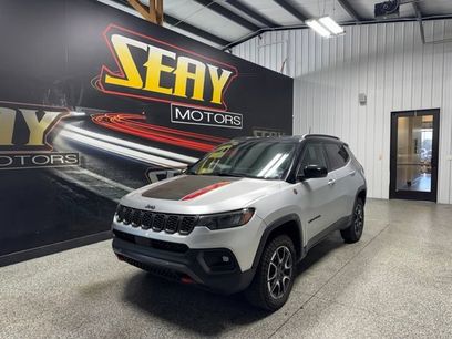 Used 2025 Jeep Compass Trailhawk