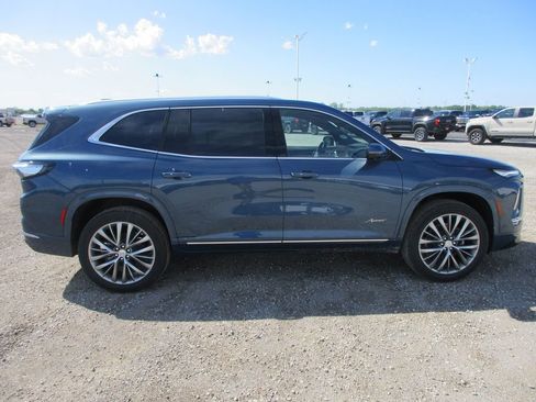 New 2026 Buick Enclave Avenir w/ Super Cruise Package AWD/4WD image 3
