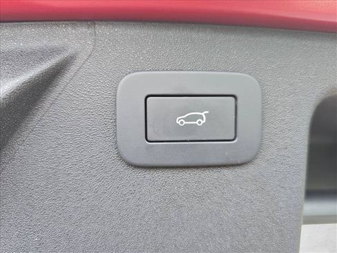 Certified 2025 Land Rover Discovery Sport S AWD/4WD image 13