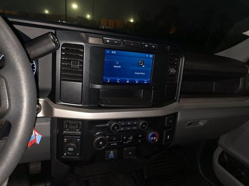 Used 2024 Ford F250 XL w/ 360-Degree Camera Package image 4