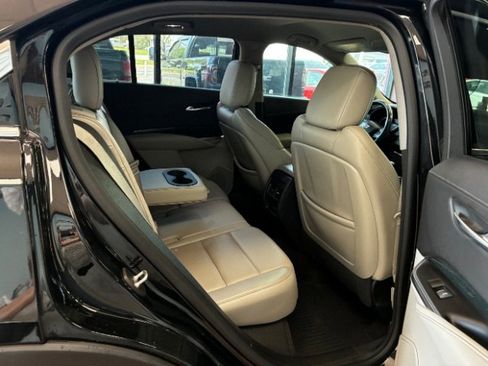 Used 2019 Cadillac XT4 Premium Luxury FWD image 31