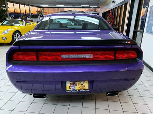 Used 2010 Dodge Challenger SRT8 w/ SRT Option Group II image 6