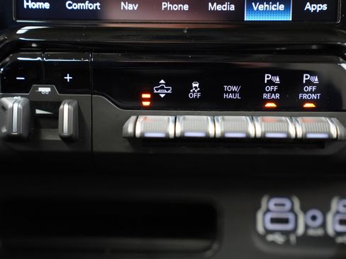 Used 2023 RAM 1500 Limited image 30