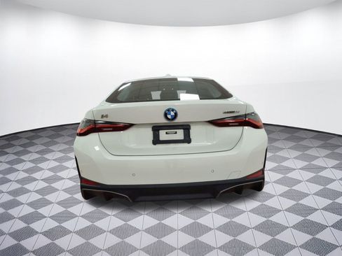 Used 2023 BMW i4 eDrive35 w/ Premium Package image 9