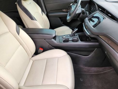 Certified 2023 Cadillac XT4 Sport AWD/4WD image 22