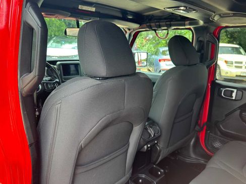 Used 2020 Jeep Wrangler Unlimited Sport AWD/4WD image 31