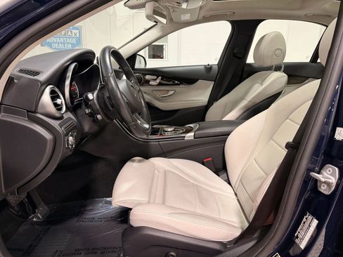 Used 2018 Mercedes-Benz C 300 4MATIC Sedan image 12
