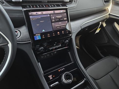 New 2025 Jeep Grand Cherokee L Limited image 18