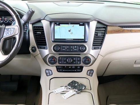 Used 2019 GMC Yukon Denali w/ Denali Ultimate Package AWD/4WD image 17