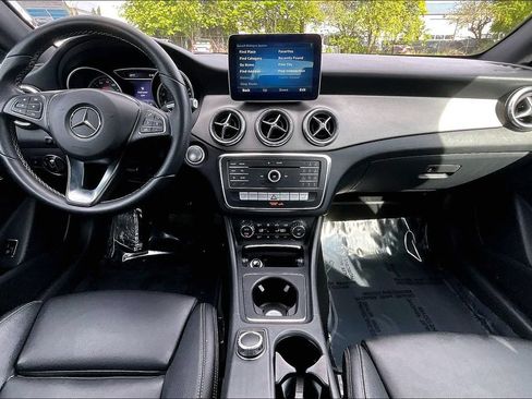 Used 2017 Mercedes-Benz CLA 250 4MATIC image 16