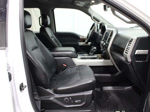Used 2016 Ford F150 Lariat w/ Equipment Group 501A Mid AWD/4WD image 25