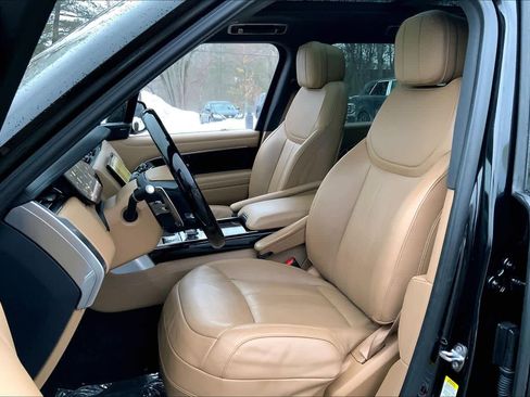 Used 2023 Land Rover Range Rover SE image 9