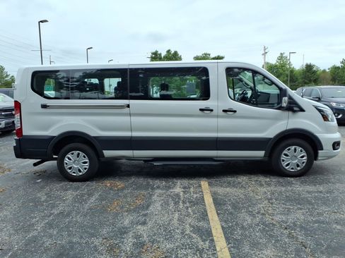 Used 2023 Ford Transit 350 XLT RWD image 34