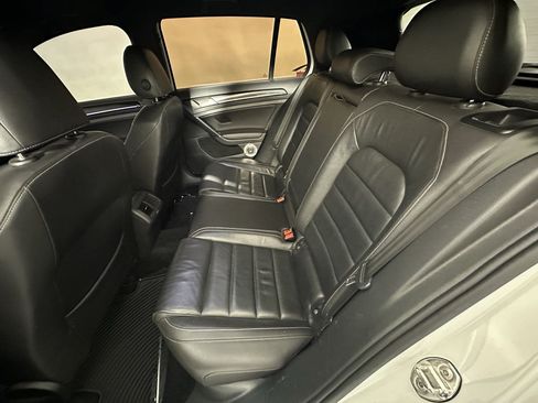 Used 2017 Volkswagen Golf R 4-Door AWD/4WD image 22