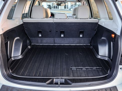 Used 2018 Subaru Forester 2.5i Premium w/ All-Weather Package image 13