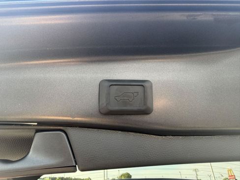 Used 2023 Toyota RAV4 XLE Premium FWD image 22