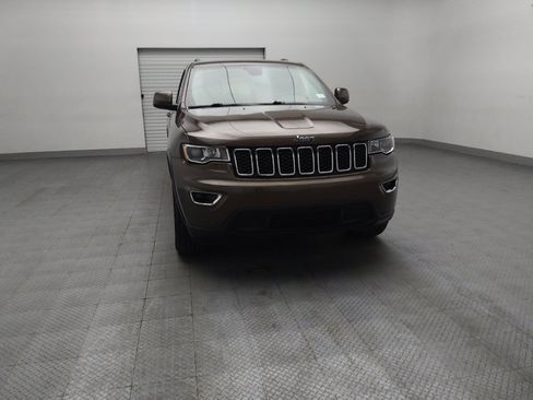 Used 2019 Jeep Grand Cherokee Laredo AWD/4WD image 14