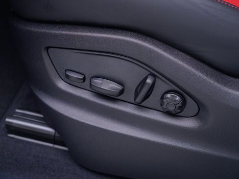 New 2026 Porsche Cayenne S image 15