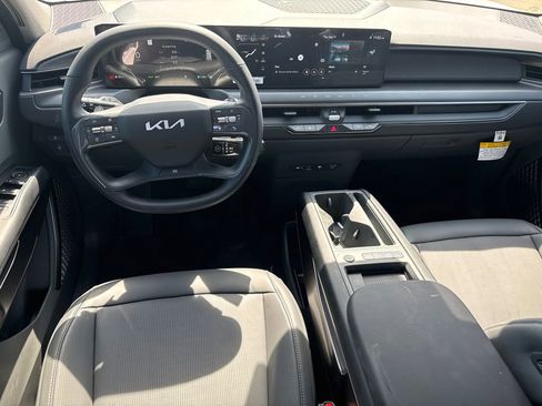 New 2024 Kia EV9 Light image 24