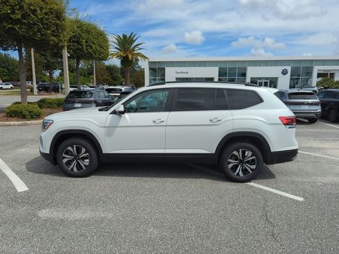 New 2026 Volkswagen Atlas SE image 9