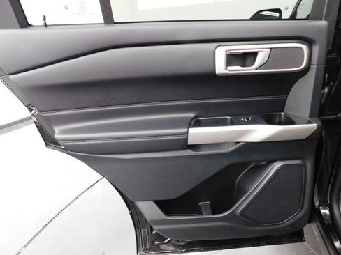 Used 2023 Ford Explorer XLT w/ Equipment Group 202A image 25