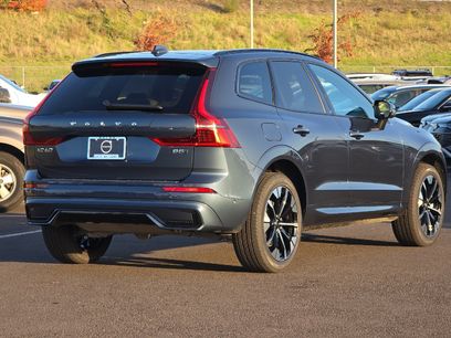 Used 2026 Volvo XC60 B5 Plus w/ Protection Package Premier